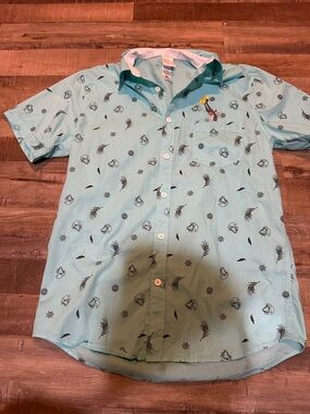 Kohl's Light Aqua Short-Sleeve Button-Down Shirt with Feather & Floral Motif